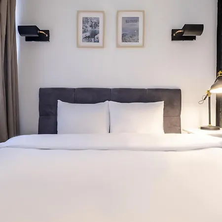 Charming Flat Close To Touristic Attractions In The Heart Of Beyoglu